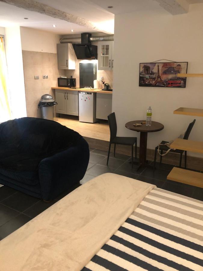 Studio Centre Ville Proche Gare Avec Cour Privee Καρκασόν Εξωτερικό φωτογραφία